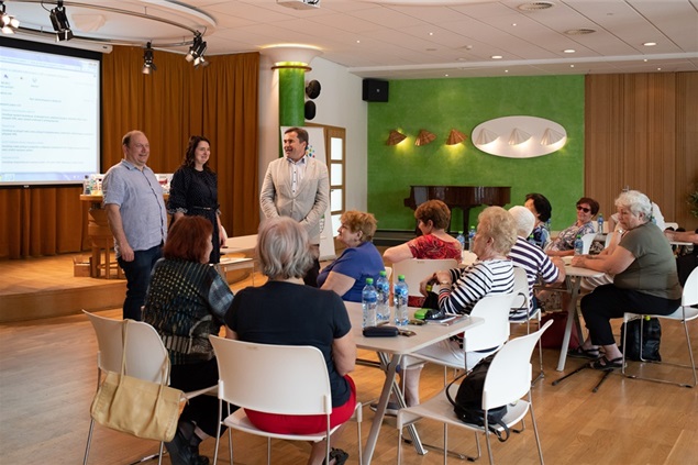 Beseda pro seniory o dentální hygieně