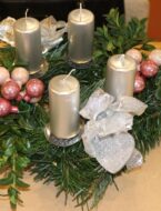 Vázání adventních věnců (91)